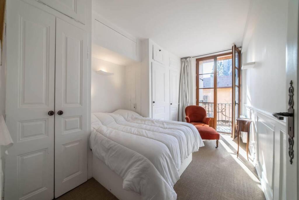 Le Rousseau Apartment Annecy Luaran gambar