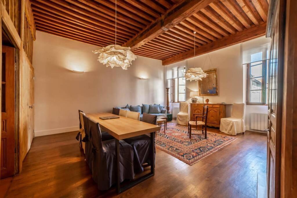 Le Rousseau Apartment Annecy Luaran gambar