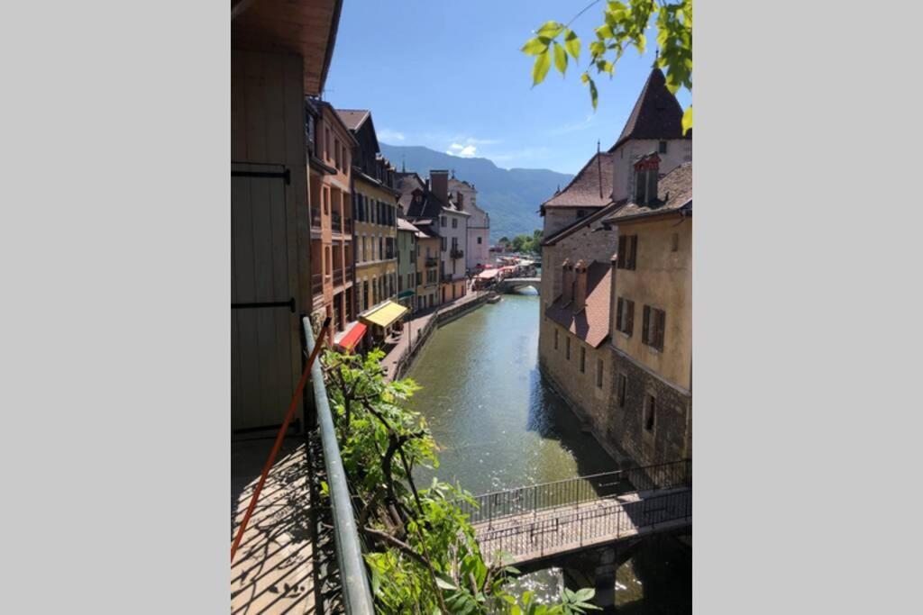 Le Rousseau Apartment Annecy Luaran gambar