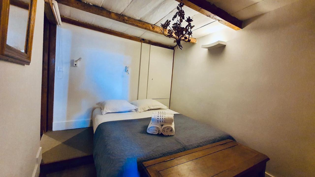 Le Rousseau Apartment Annecy Luaran gambar